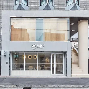 Tora Asakusa Ostello