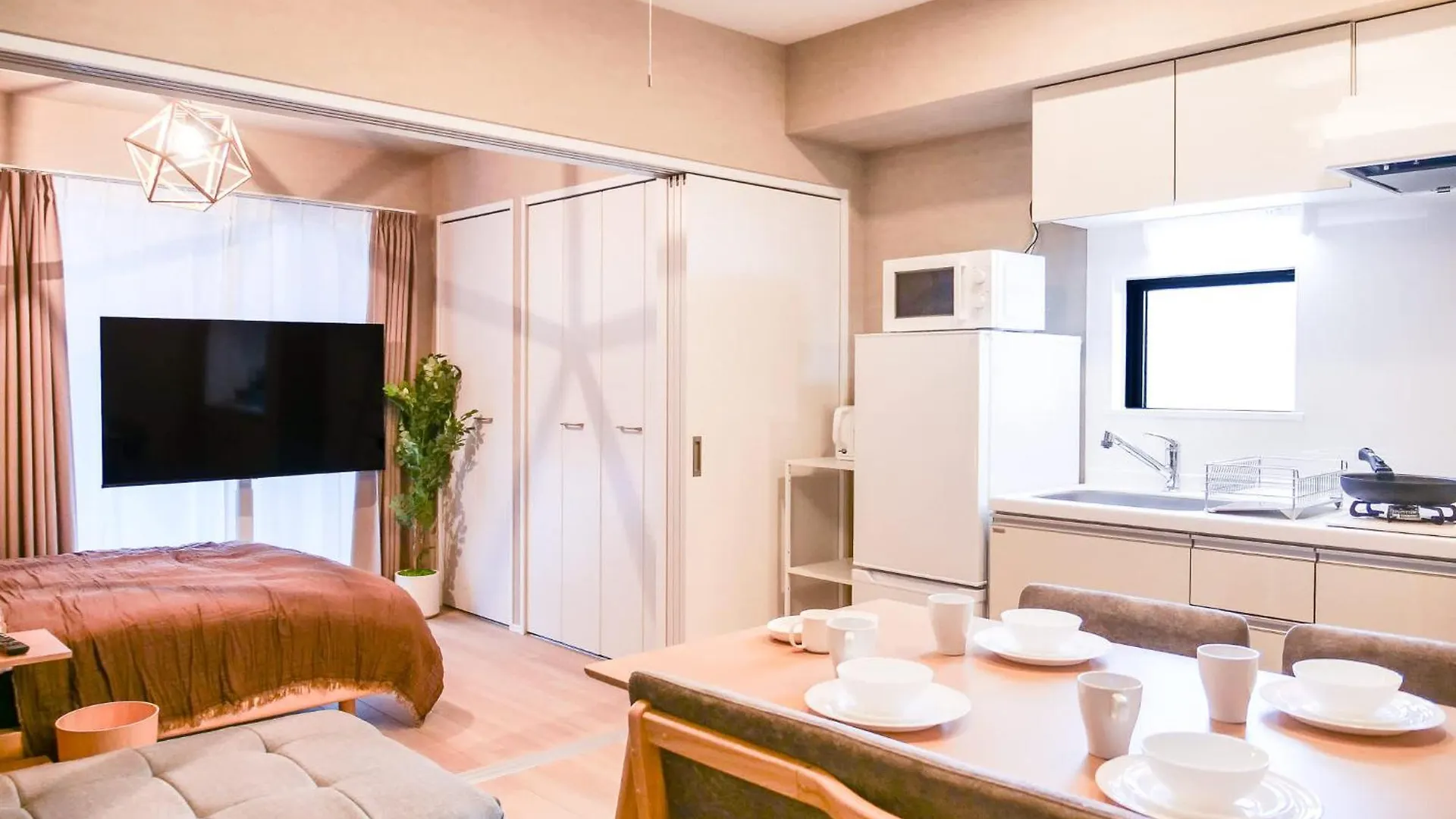 Apartment Triphome Asakusa Alpha 2 Bedrooms Tokyo