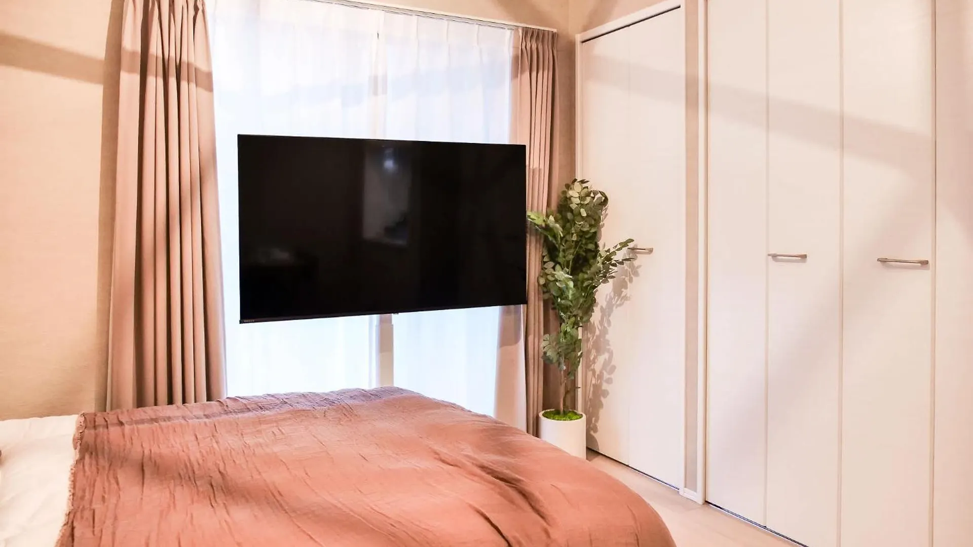 Apartment Triphome Asakusa Alpha 2 Bedrooms Tokyo